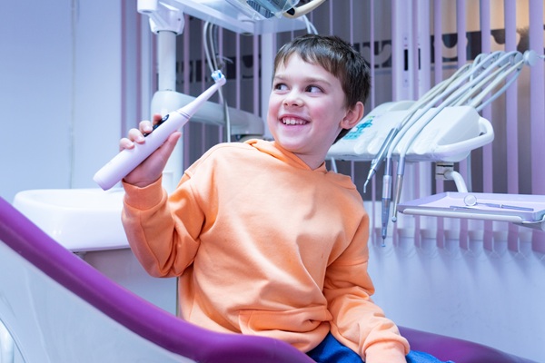 Tips From A Children’s Dentist To Maintain Oral Health